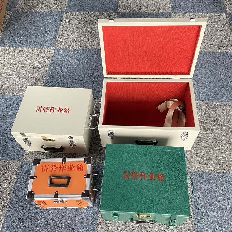 固阳爆破工程作业箱如何选择？玻璃钢与传统材质的全面对比